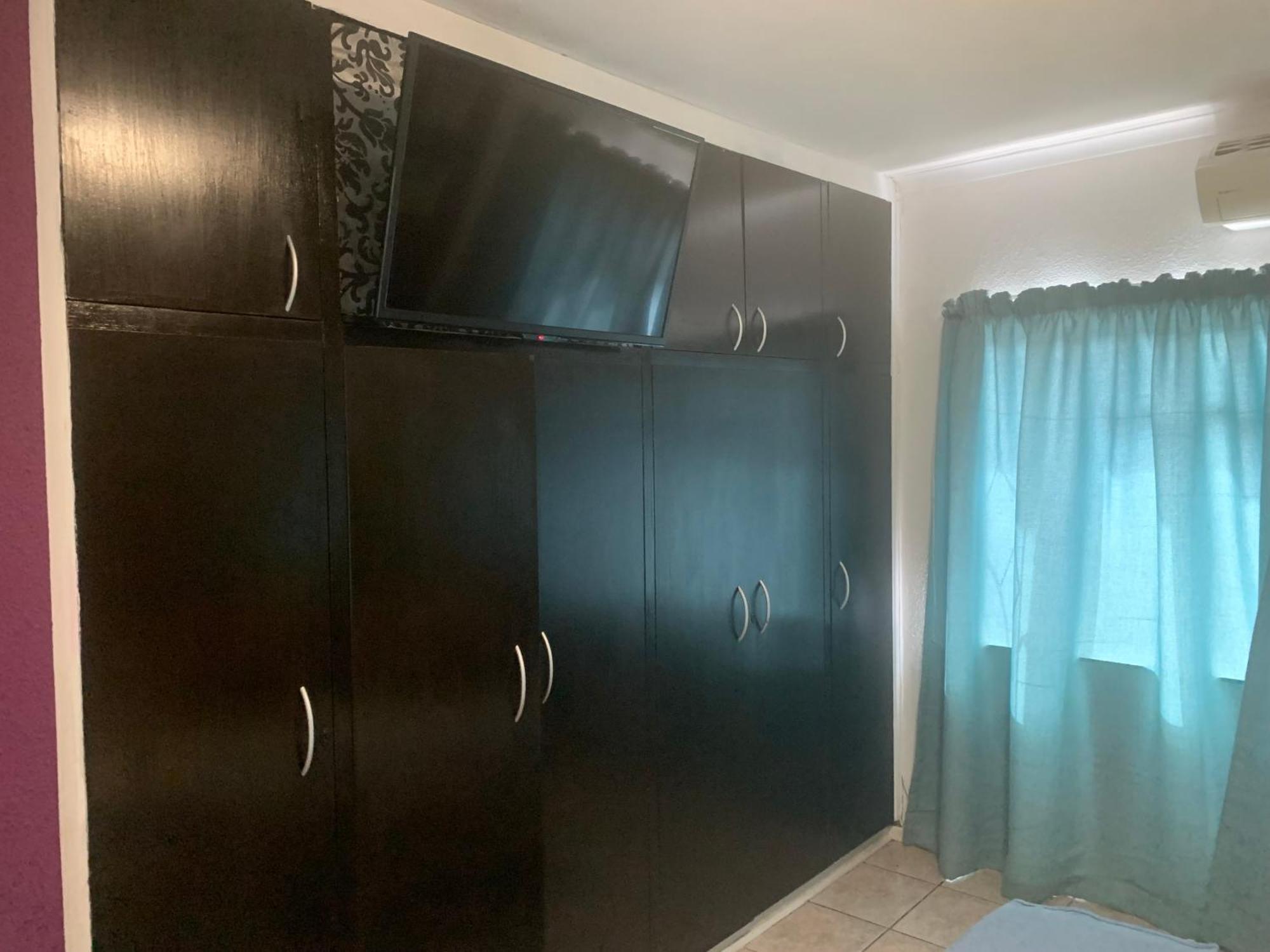 Mitchell'S Guesthouse Паров Экстерьер фото